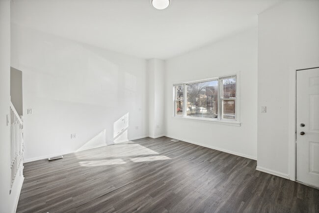 Photo - 2702 S Spaulding Ave Unit 2
