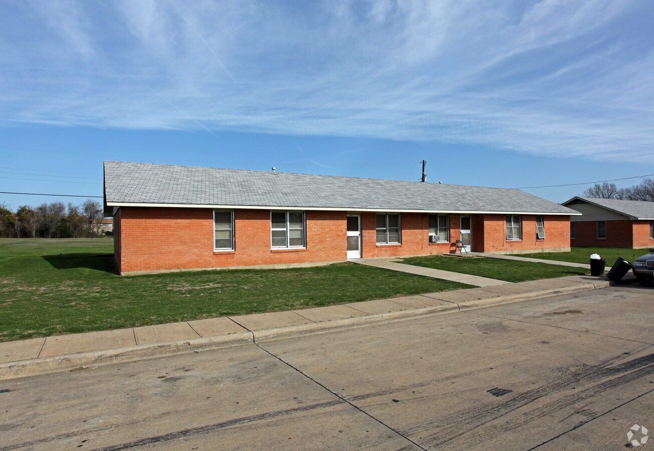 Photo - Carver Courts