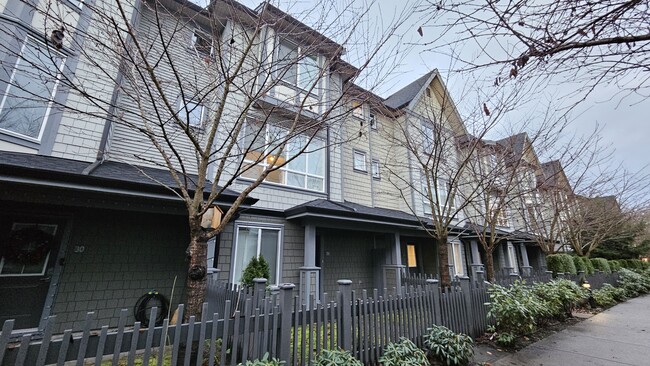 Building Photo - 8138-8204 204 St