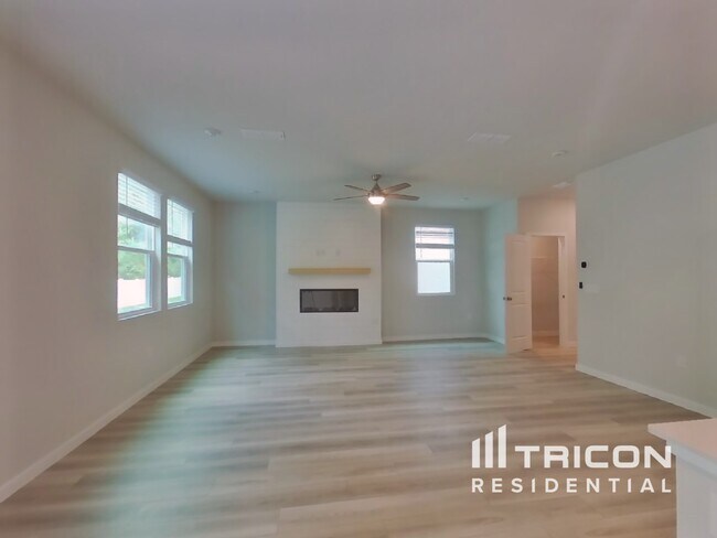 Photo - 14918 Macadamia Ln