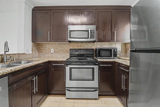 7405 Charmant Dr Unit 2022