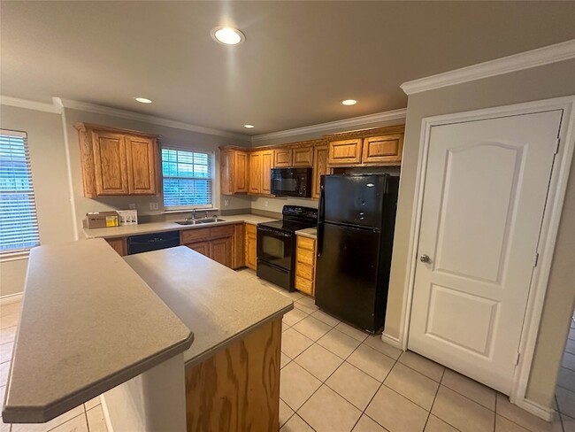 Photo - 1713-1715 Park Place Unit