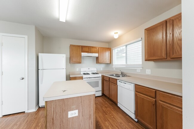 Photo - 20640 Patriot Park Ln