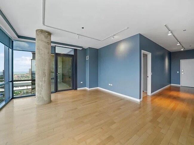 Photo - 860 W Blackhawk St Unit 2804