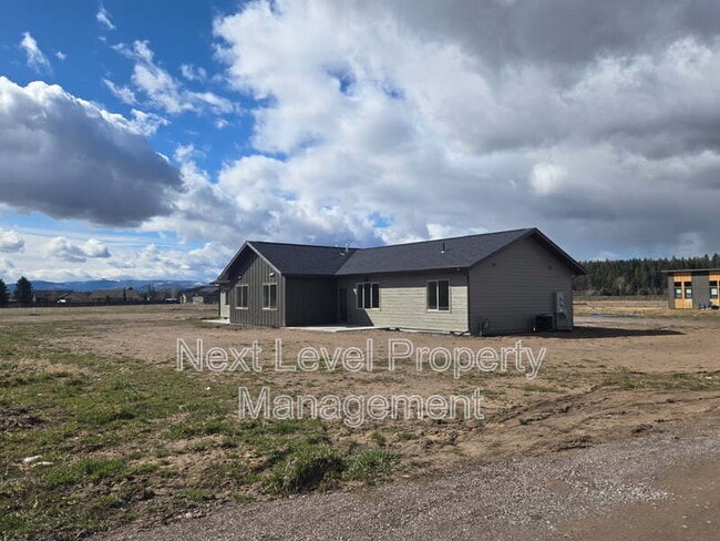 Building Photo - 1522 Trumble Creek Rd