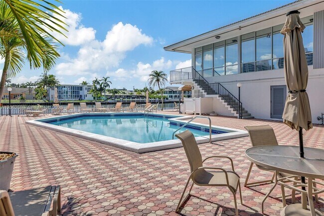 Photo - 3113 S Ocean Dr Unit 804