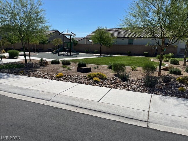 Photo - 6016 Bugsy St