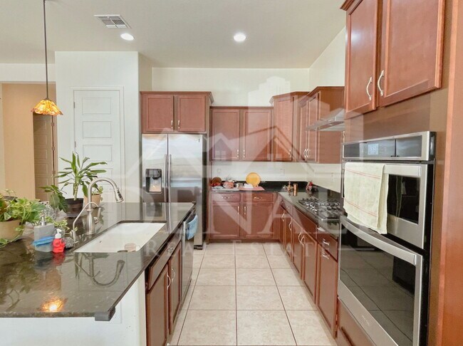 Photo - 273 E Lantana Dr
