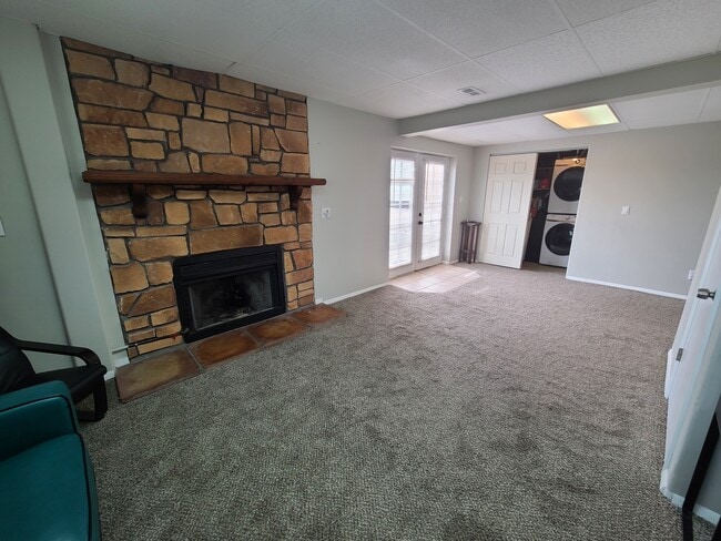 Photo - 940 W Red Oaks Dr Unidad Lower