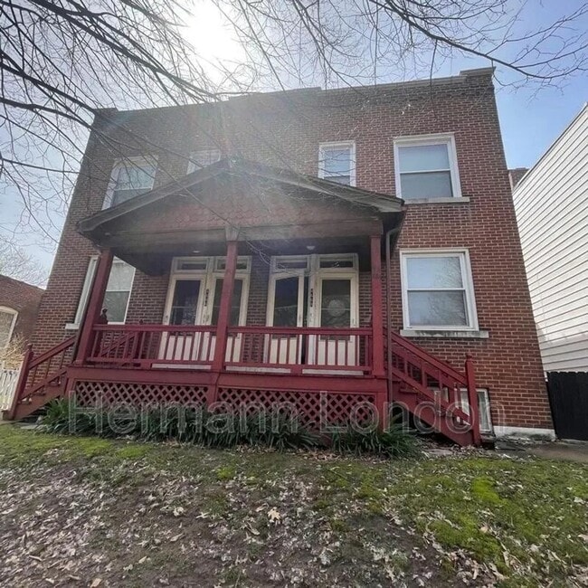 Building Photo - 4666-68 Rosa Unit 1