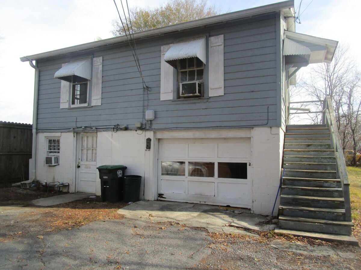 9 Sycamore St. Apartment Unit B Rome, GA