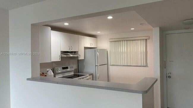 Photo - 10815 SW 112th Ave Unit 311