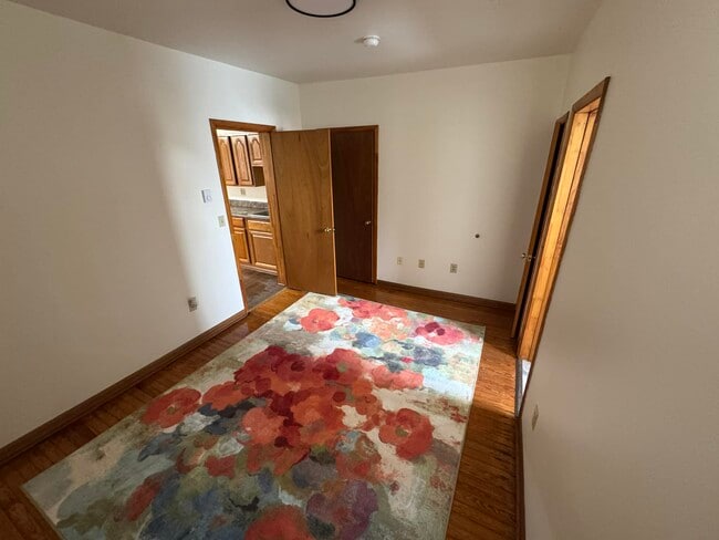 Photo - 61 S Broadway Unidad 6