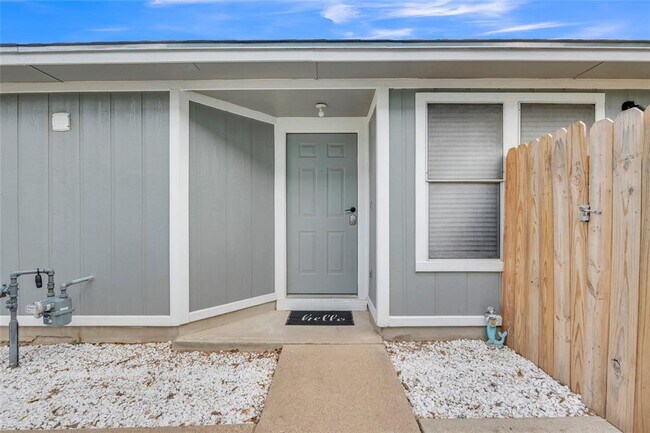 Photo - 1507 Hollow Tree Blvd