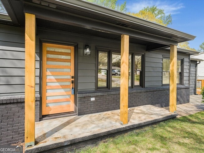 Photo - 960 Pine Forest Dr SW