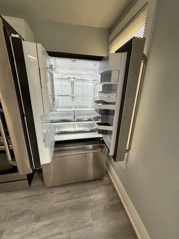 Building Photo - 656 Second St