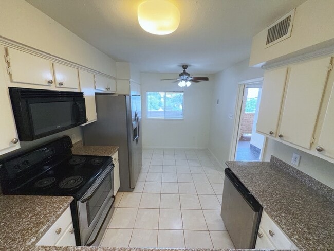 Photo - 2210 Dorrington St Unit 502
