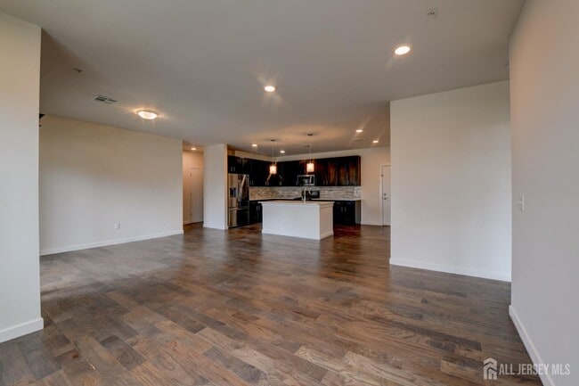 Photo - 722 Lorhan Dr