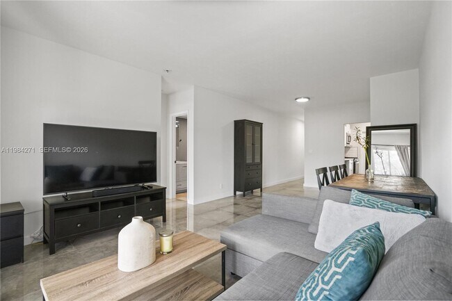 Photo - 13105 Ixora Ct Unit 215