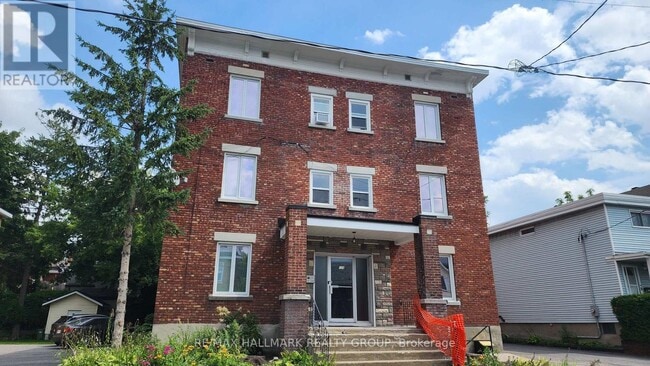 Photo - 125 Glenora St Unité 3