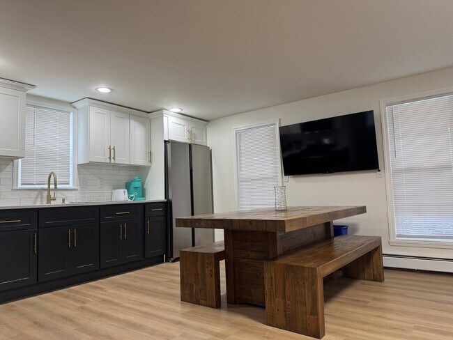 619 N Trenton Ave Unit 1