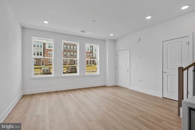 Photo - 19826 Lavender Dust Sq