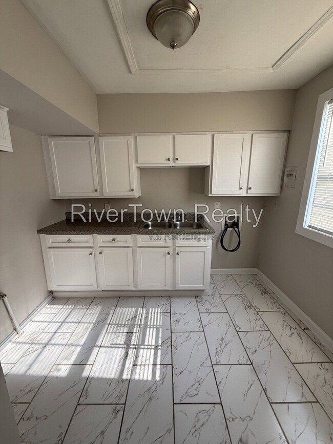 Photo - 1766 Brown Ave