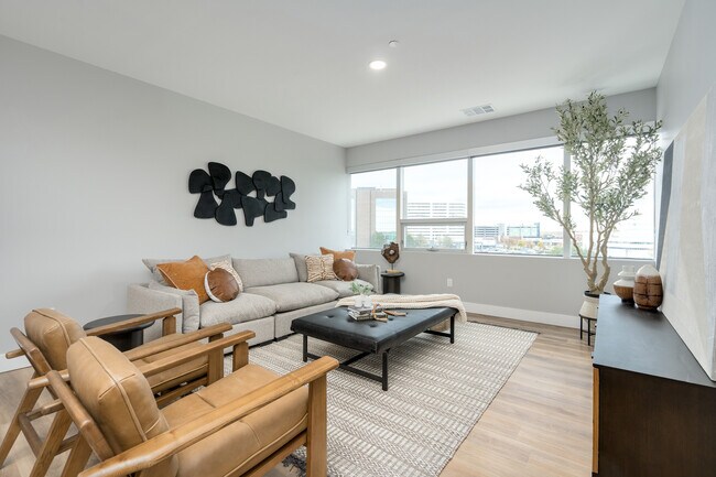 Photo - Lindsey Living