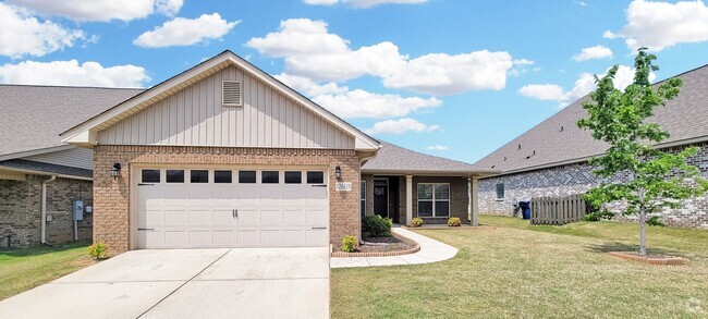 Building Photo - 4 Bed 3 Bath South Huntsville Rental