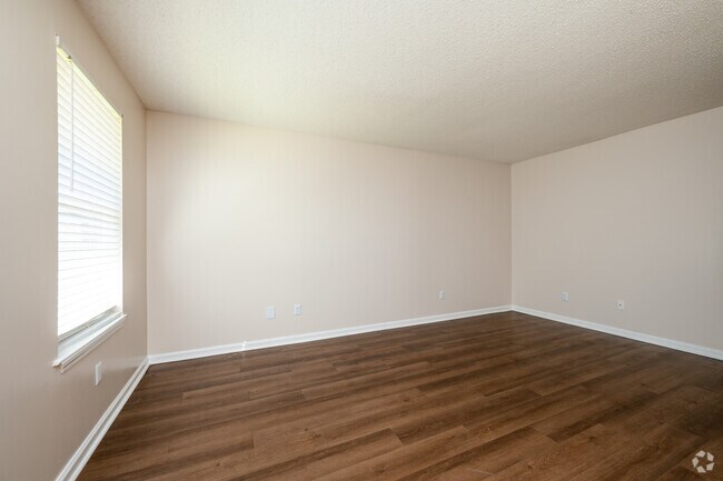 2BR, 1BA - 792SF - Living Room - Meadowbrook Apartments