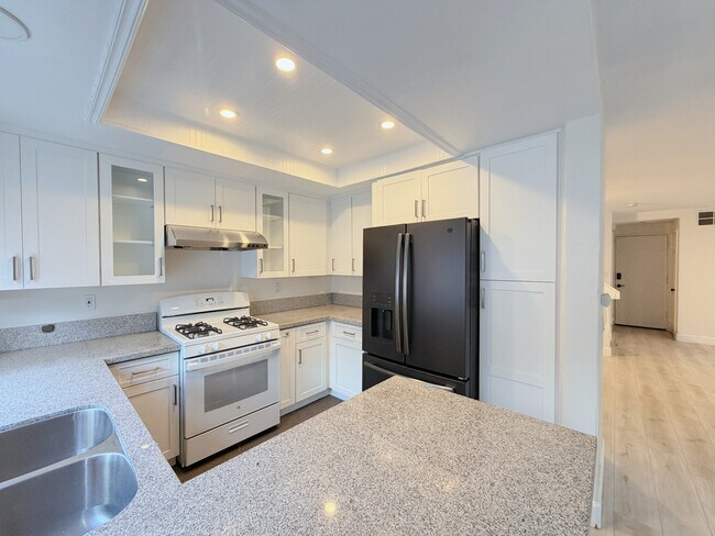 Photo - 6315 Blossom Ln