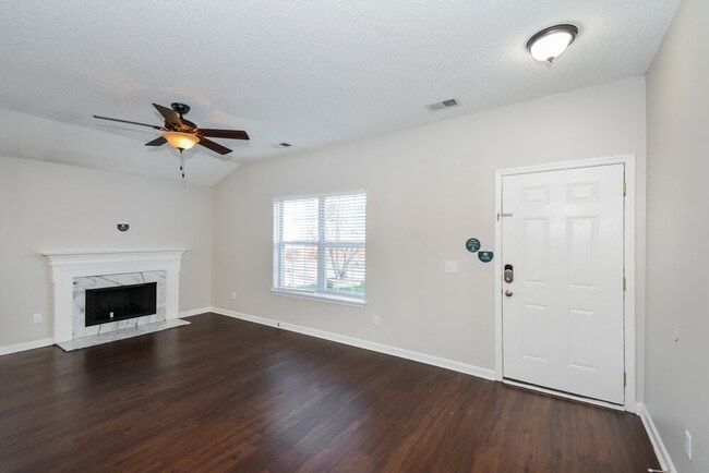 Photo - 306 Hank Aaron Cove