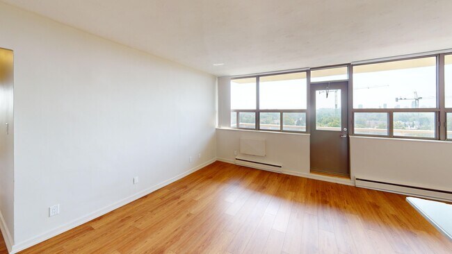 Photo - Somerset Place Apartments