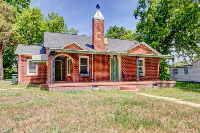 Photo - 1006 Delview Rd