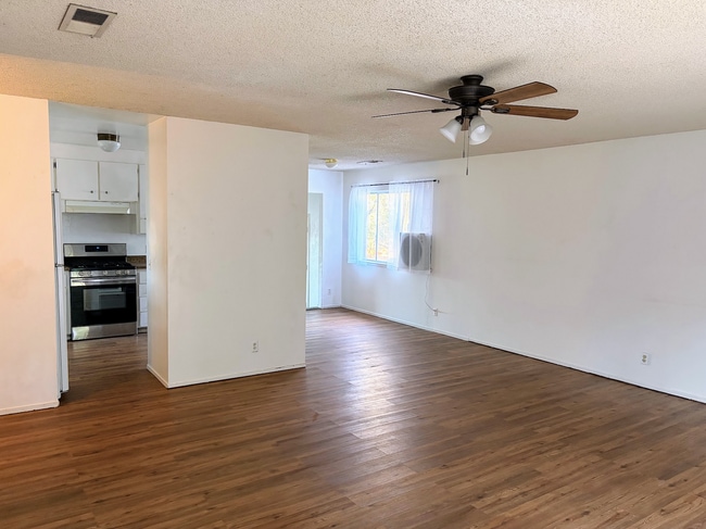 Photo - 170 Westelle Dr