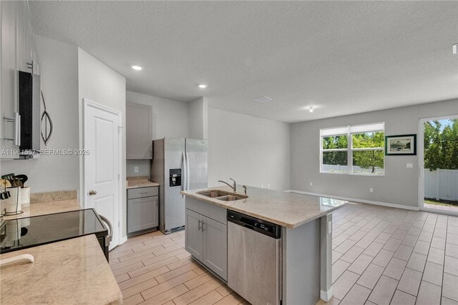 Photo - 3506 Joshua Tree St