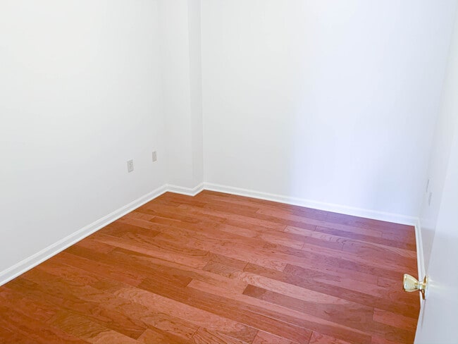 Photo - 2800 Houston St