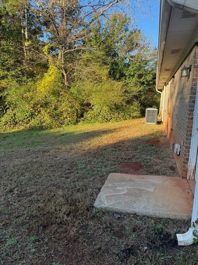 Photo - Charming 3 bedroom 1 bath house