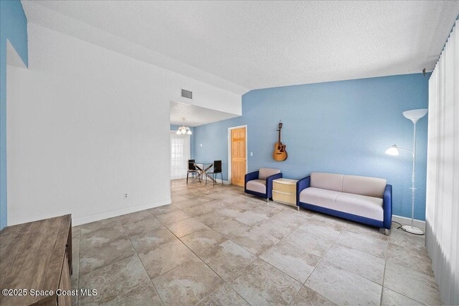 Photo - 701 Elmont St NW