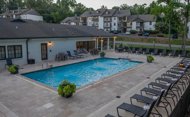 Woodmere Creek Apartments