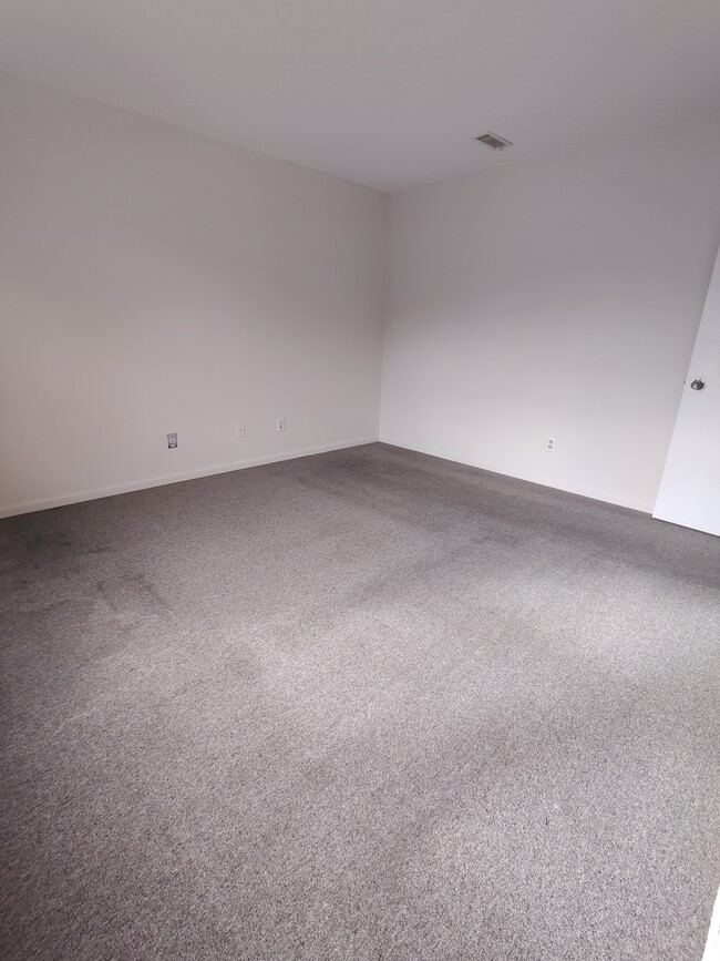 Photo - 2180 Reed Ave