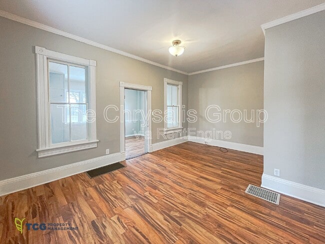 Photo - 111 W Moore St