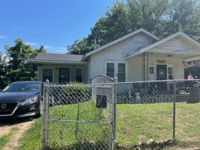 Photo - 2275 Hunter Ave