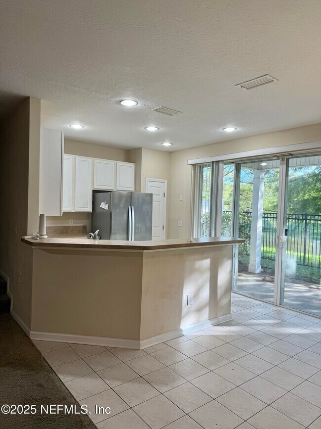 Photo - 4891 Castlegate Ct
