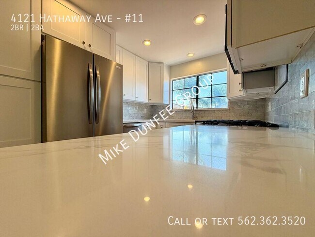 4121 Hathaway Ave Unit 11
