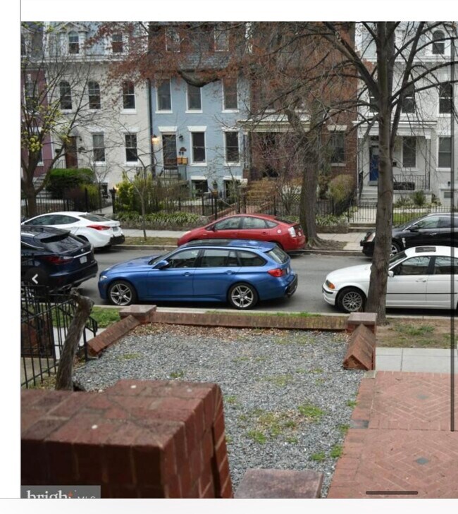 Outside - 39 Bryant St NW