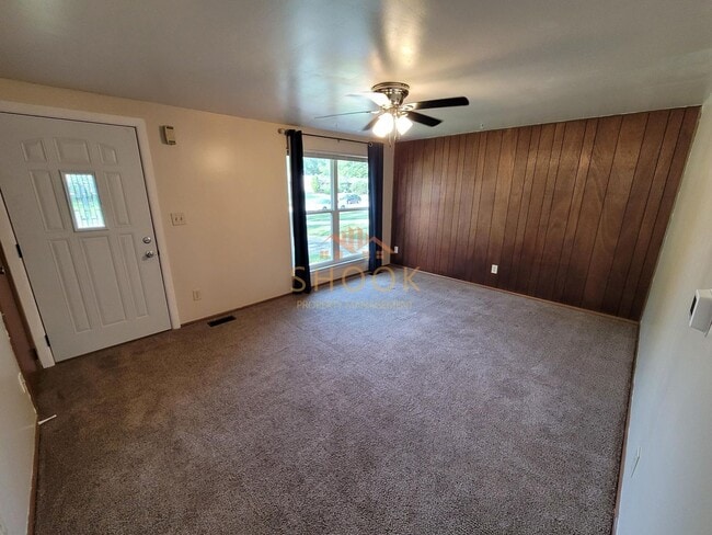 Photo - METICULOUSLY MAINTAINED COZY HOME