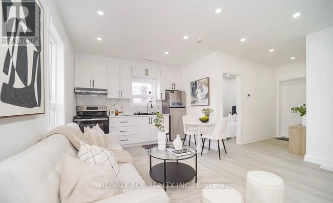 Photo - 288 Celina St