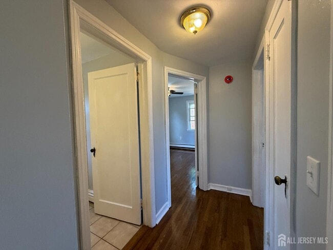 Photo - 824 2nd St