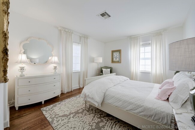 229 Pendleton Ave